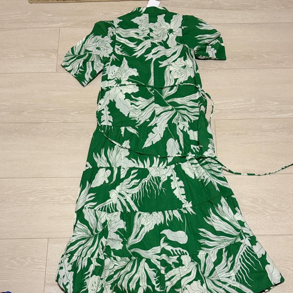H&M Tropical Green and White Button Down Midi Dress - Picture 7 of 7